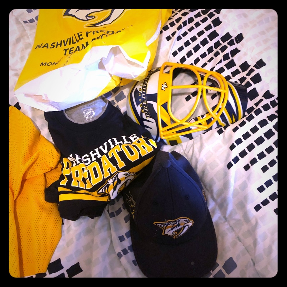 Bag of Nashville items